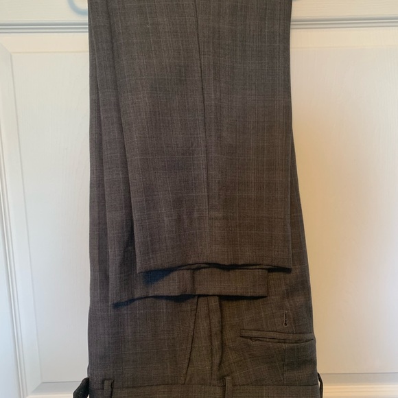 Mens 2 piece suit - Picture 2 of 3